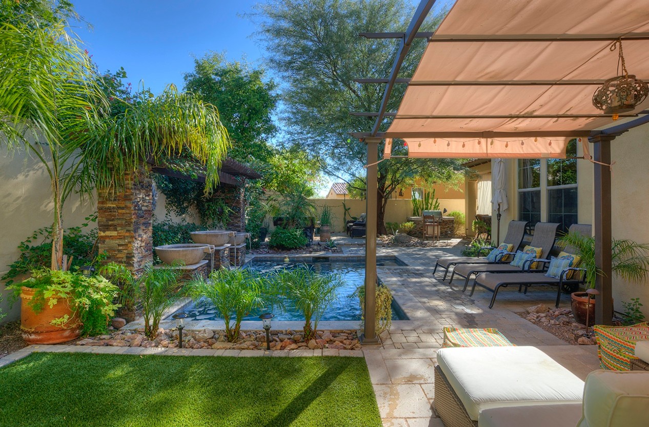 A backyard in the Estates at DC Ranch