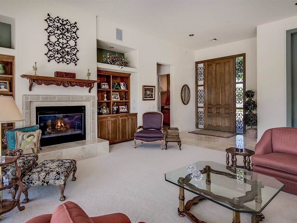008_Living Room Views