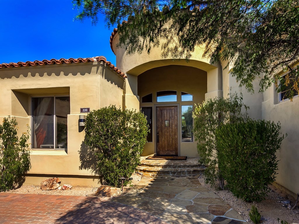 003_Front Entry