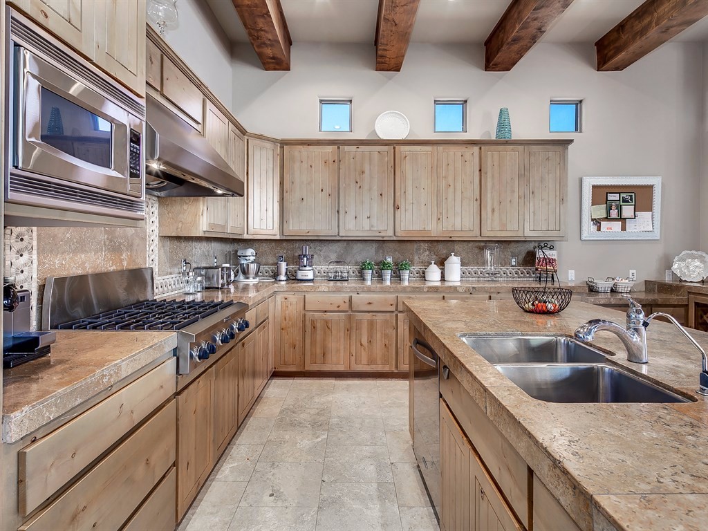 014_Kitchen