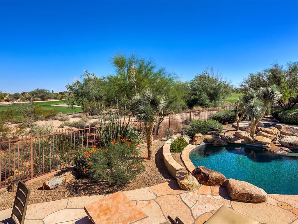 034_Golf Course Views