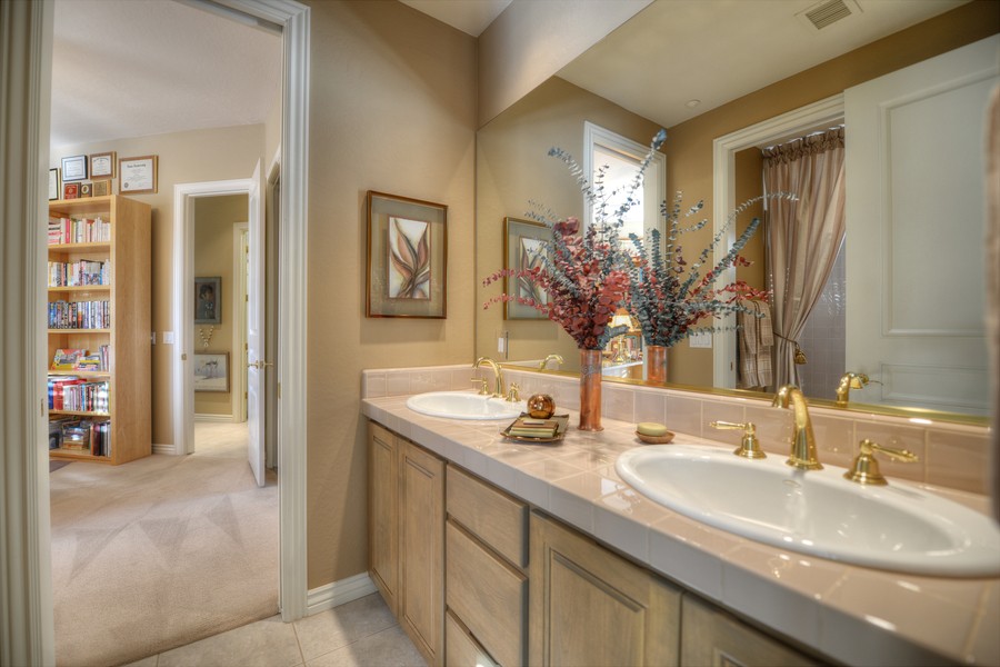 036_jack_and_jill_bath
