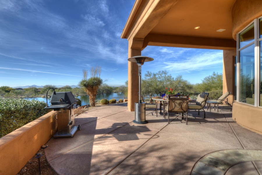 040_patio_view