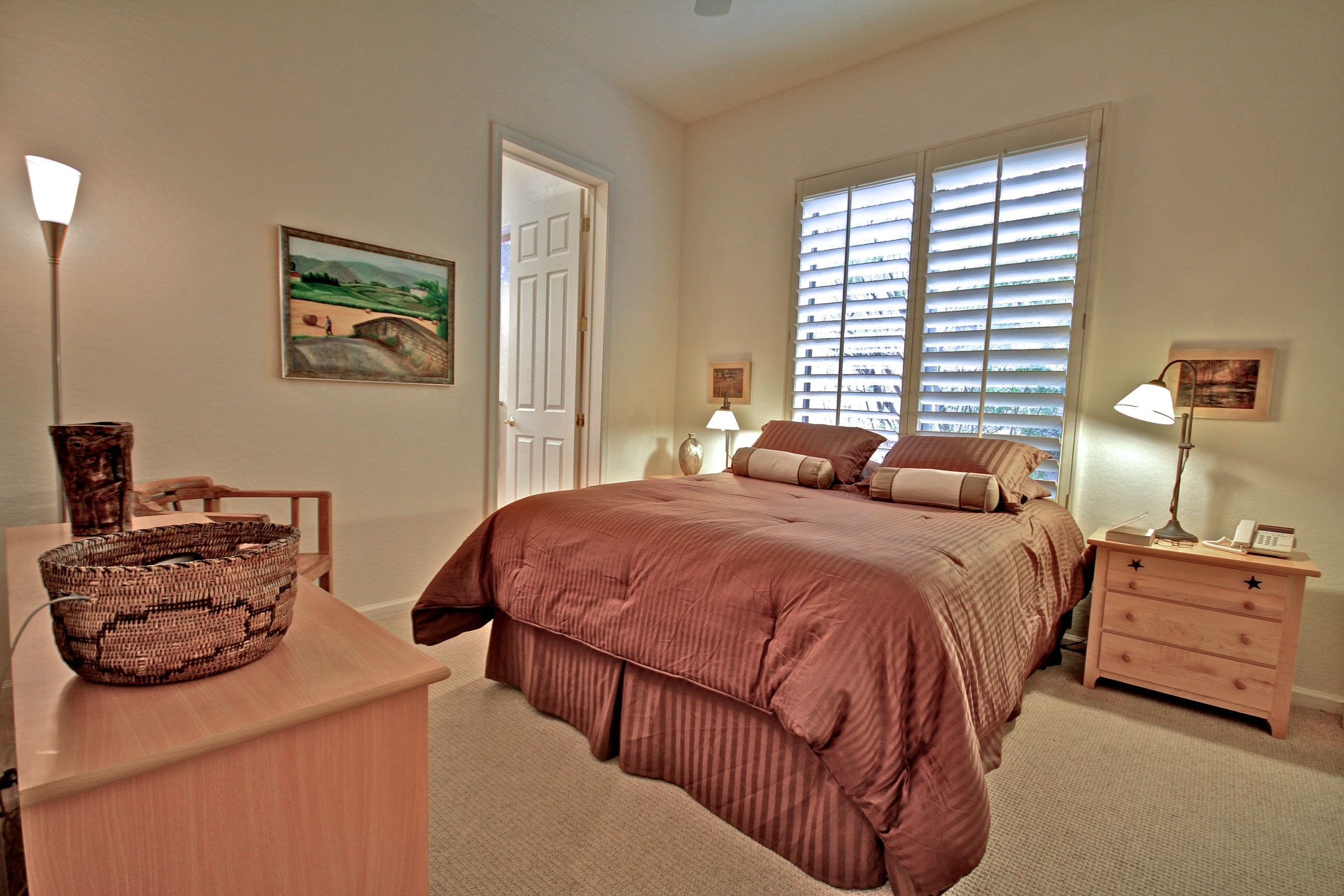 Guest bedroom with ensuite bath at this Scottsdale home for sale in DC Ranch located at 20534 N 95th St Scottsdale, AZ 85255 listed by Don Matheson at The Matheson Team