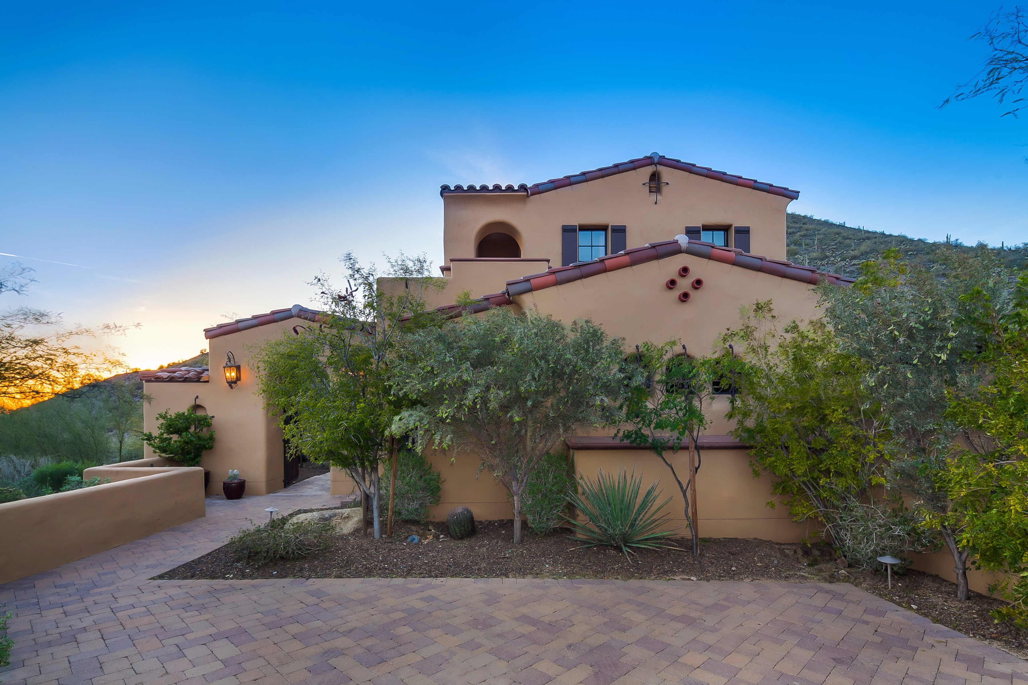 Front walkway at this Scottsdale home for sale in Silverleaf located at 10744 E Wingspan Way #1665 Scottsdale, AZ 85255 listed by Don Matheson at The Matheson Team