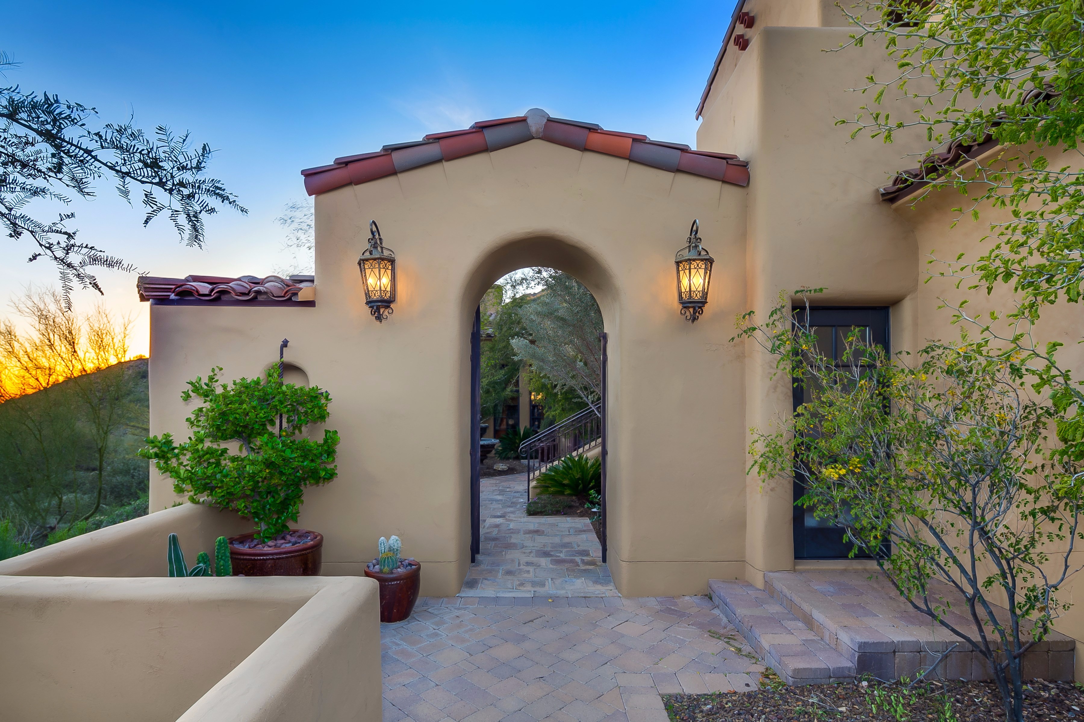 Entrance to courtyard at this Scottsdale home for sale in Silverleaf located at 10744 E Wingspan Way #1665 Scottsdale, AZ 85255 listed by Don Matheson at The Matheson Team