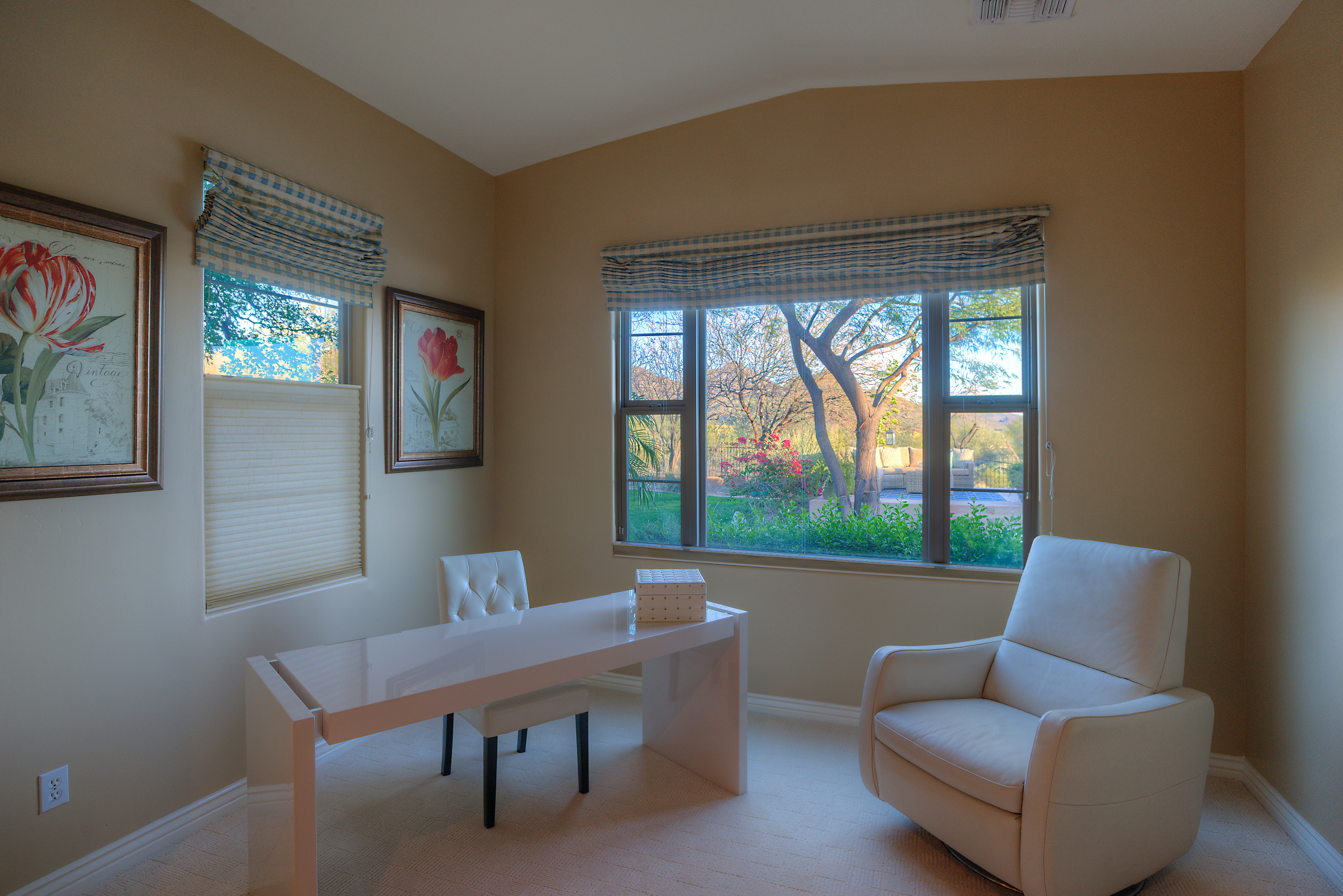 Quiet sitting area at this Scottsdale home for sale in DC Ranch located at 19829 N 97th Pl Scottsdale, AZ 85255 listed by Don Matheson at The Matheson Team