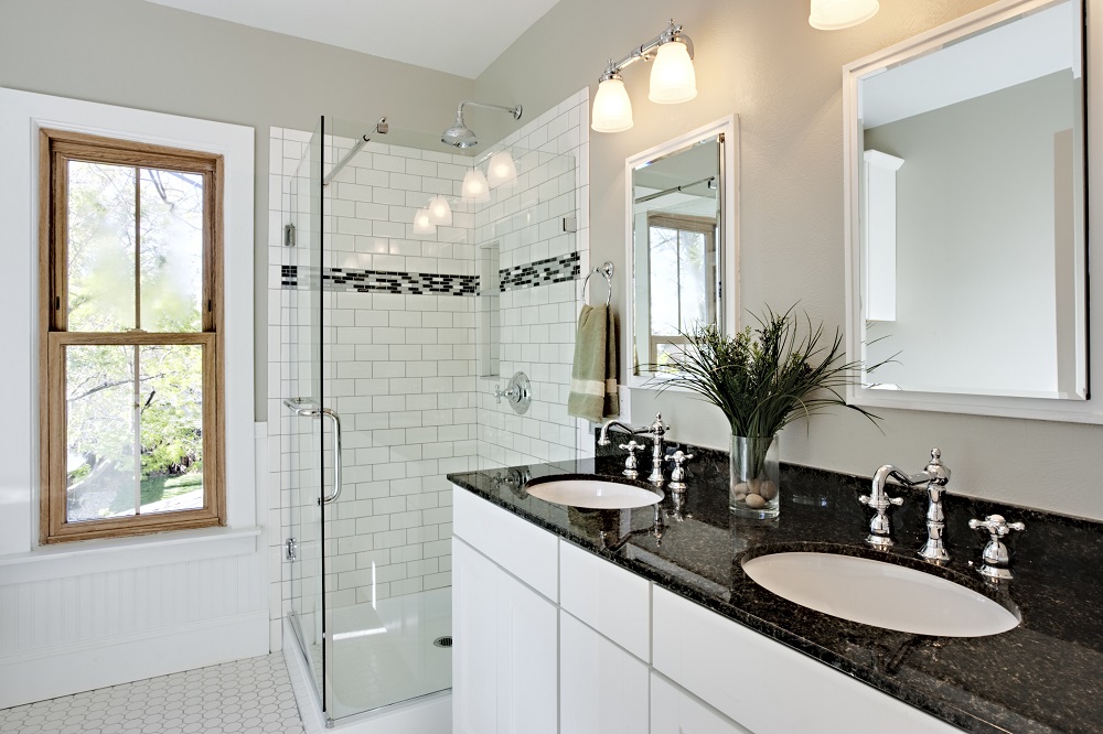 How to Make a Bathroom Look Bigger - Use a Clear Glass Shower
