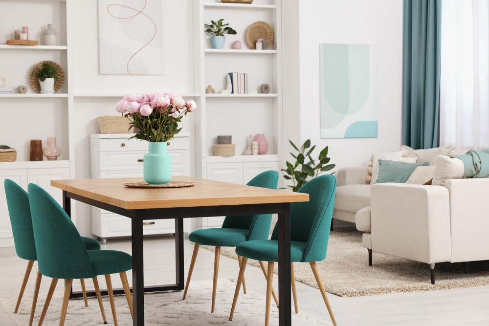 Stage Your Dining Room for a Quick Sale