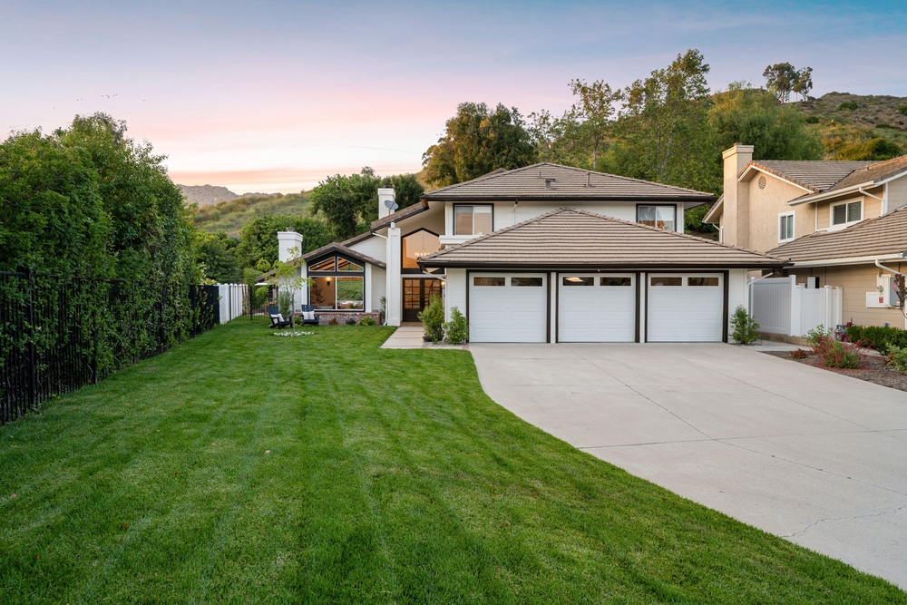 How Hard is It to Keep a Grass Yard in Scottsdale